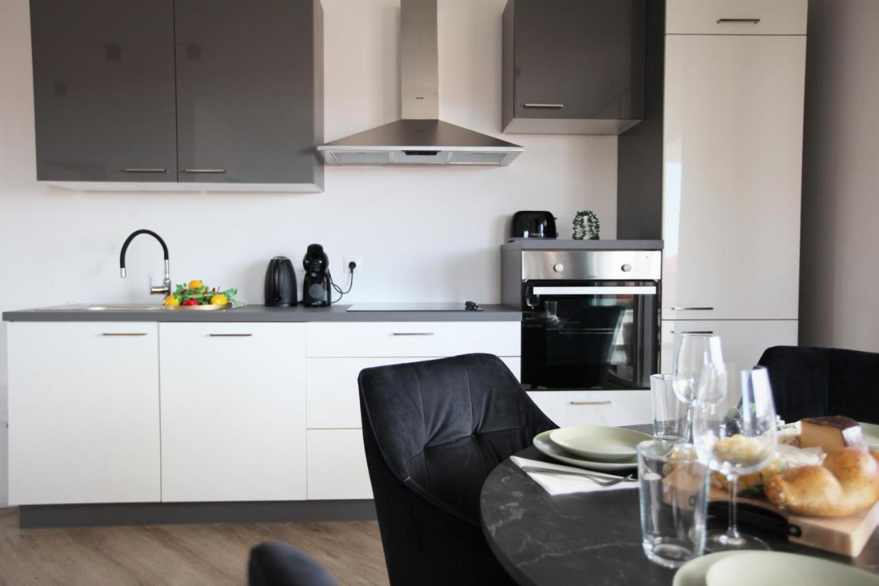 Apartments One Трогір Екстер'єр фото