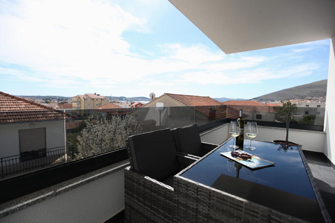 Apartments One Трогір Екстер'єр фото