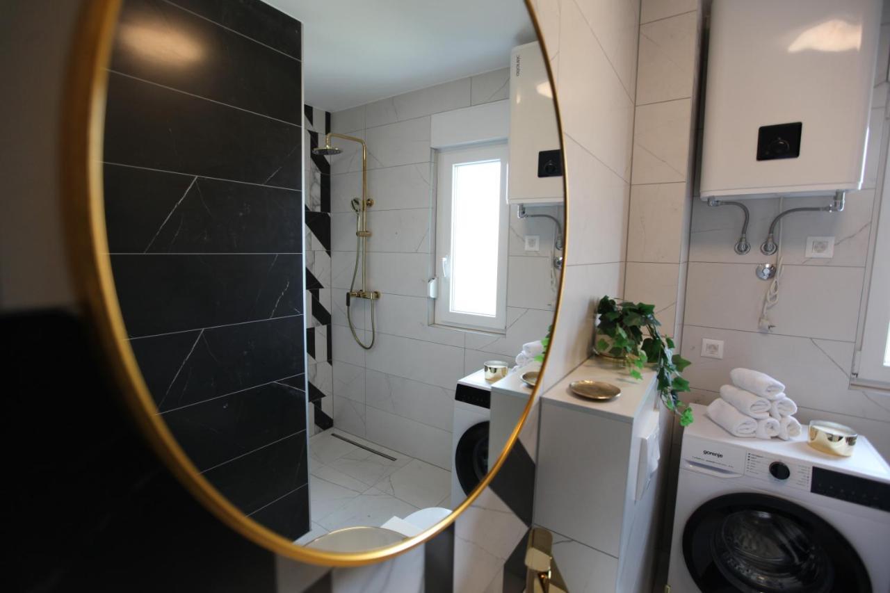 Apartments One Трогір Екстер'єр фото